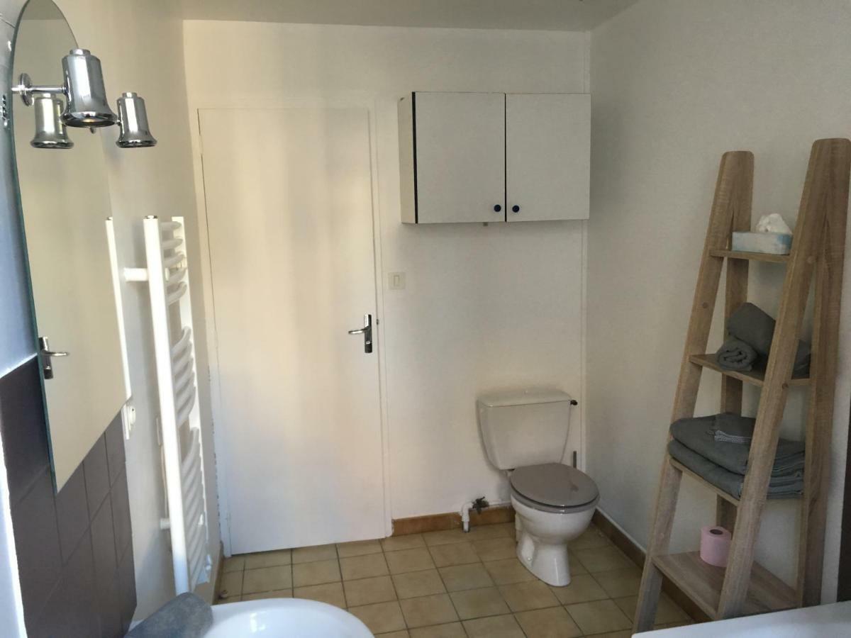 Charmant T2 Rdc Dans Residence Avec Parc Arbore Saint-Pierre-le-Moûtier Exterior foto